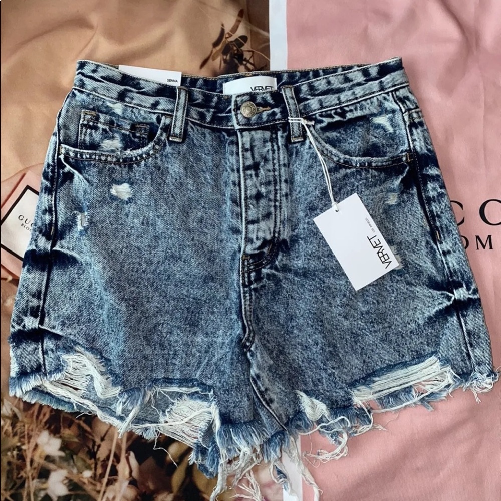 Fashion Nova Distressed shorts